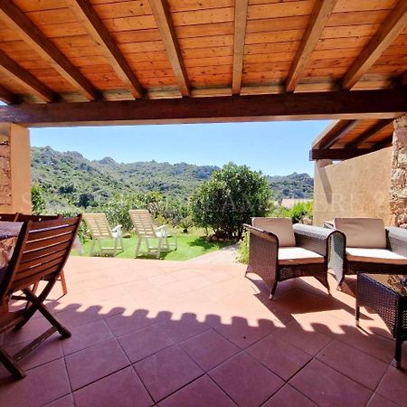 Villetta Flora Con Piscina Коста Парадизо Екстериор снимка