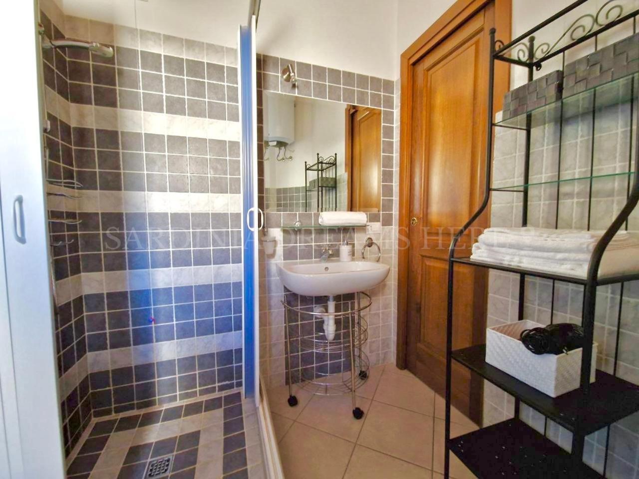 Villetta Flora Con Piscina Коста Парадизо Екстериор снимка